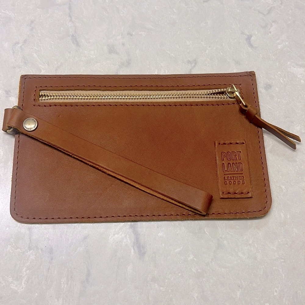 New Without Tags Portland Leather Adriana Pouch
